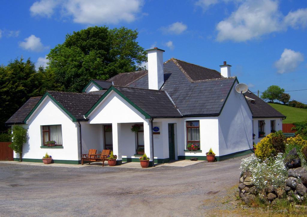 Valley Lodge Room Only Guest House Claremorris Exterior photo